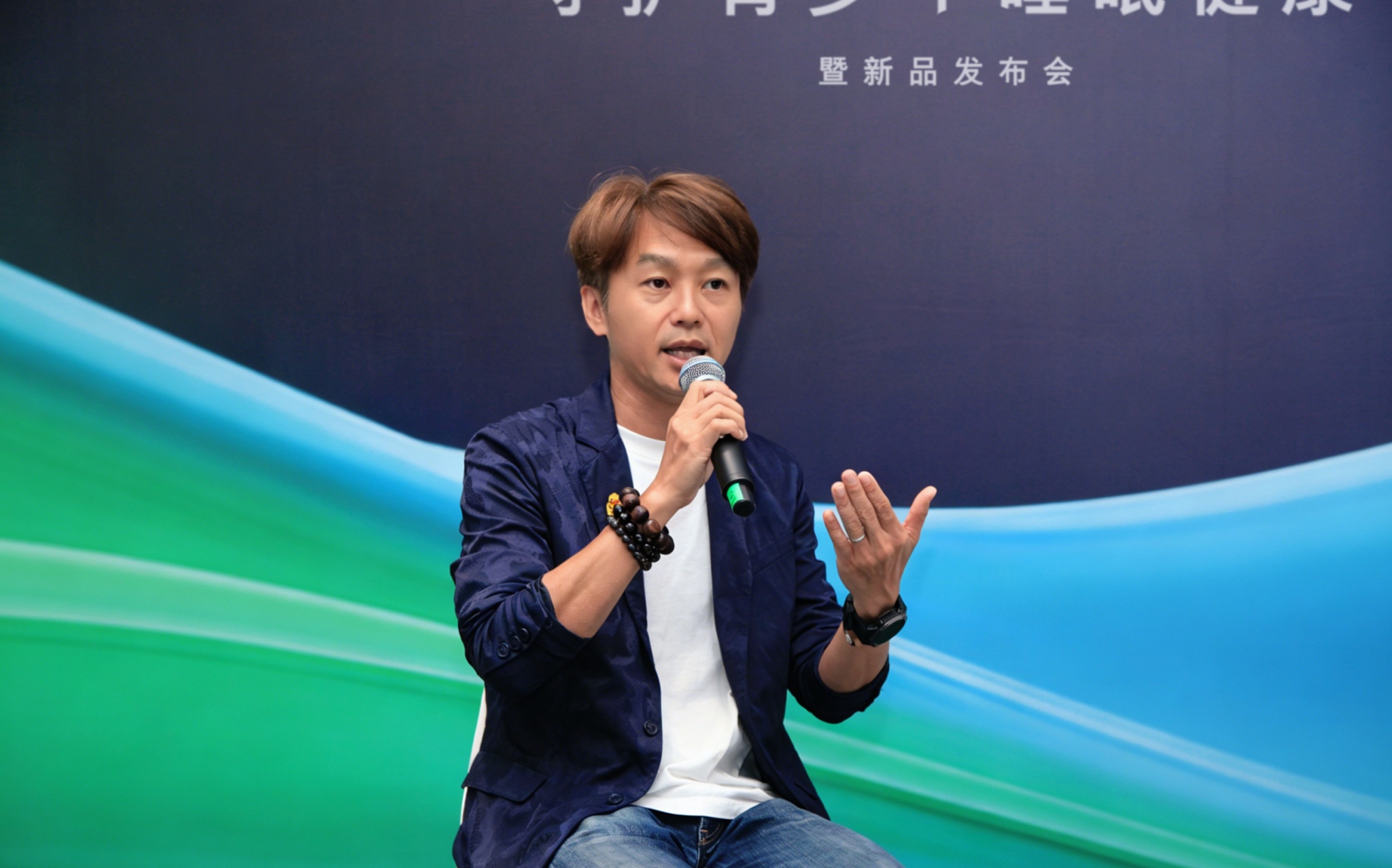 手机充不上电怎么解决
